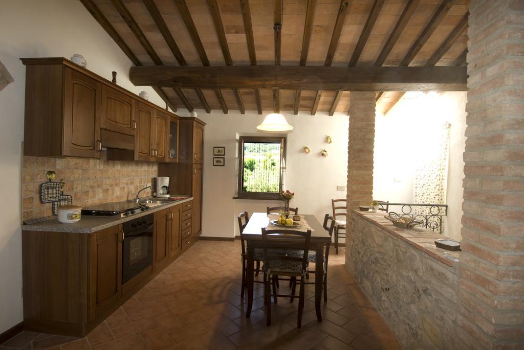 Casa Il Ponte Apartment Chianni Cameră foto